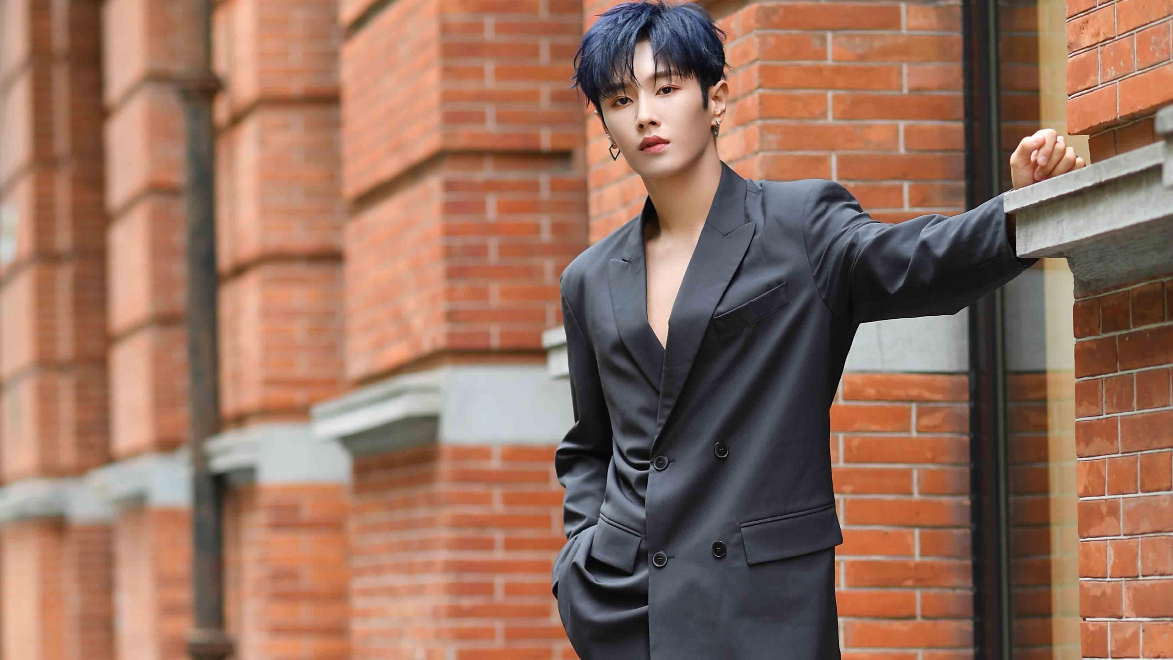 从丹麦队的冰封胜利到戴资颖的焰火独舞,羽毛球场上两种极致的强大