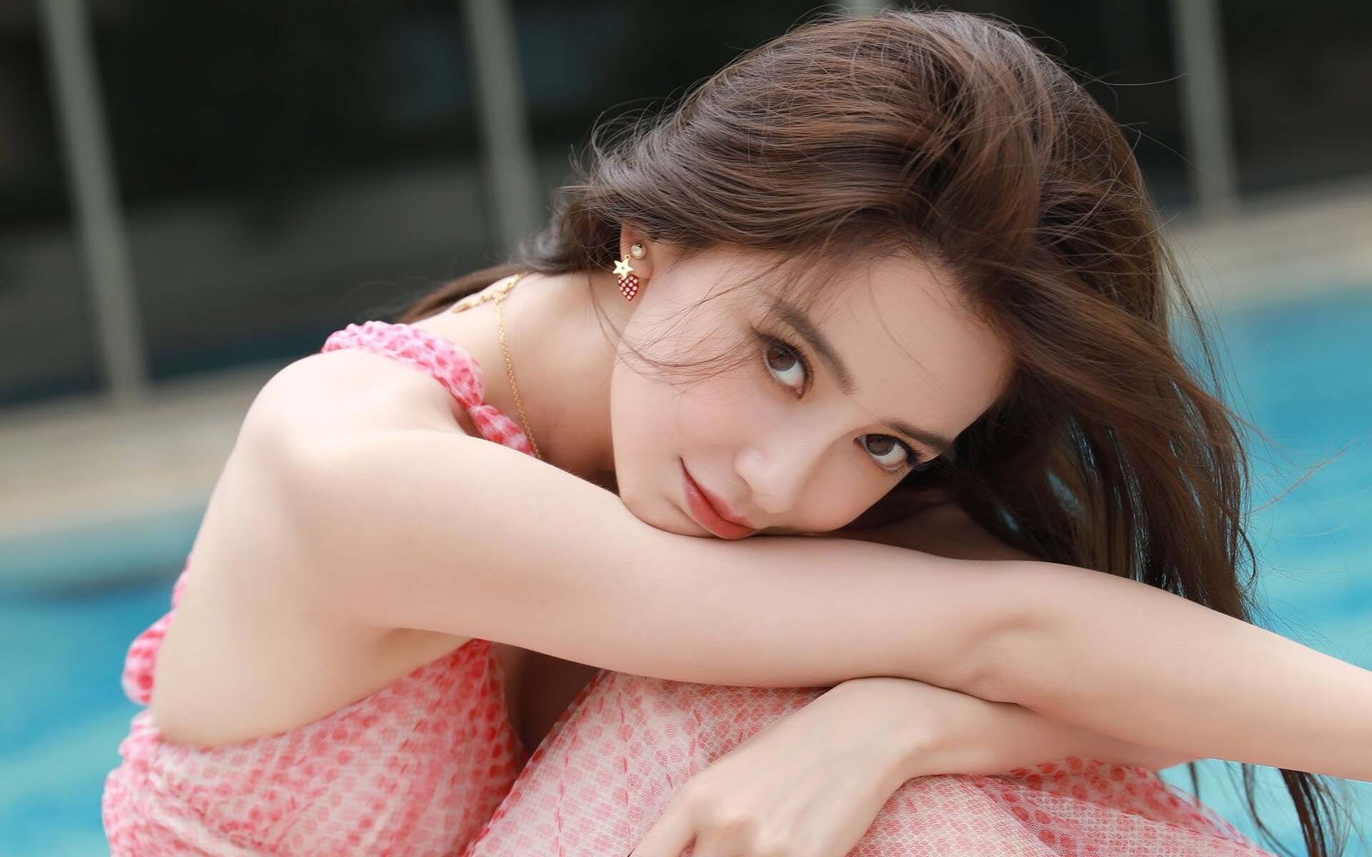 看到这个充满速度与激情的主题，我想到了几个不同风格的标题，您可以根据文章的整体调性来选择