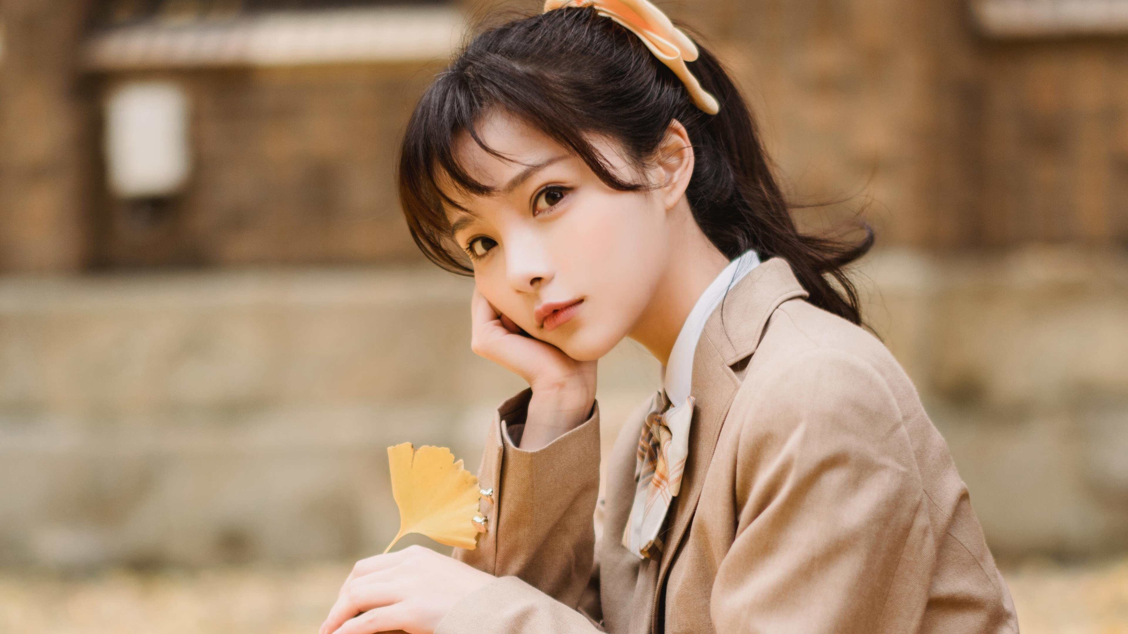 逆转，与孤独领跑—体育世界的两极叙事