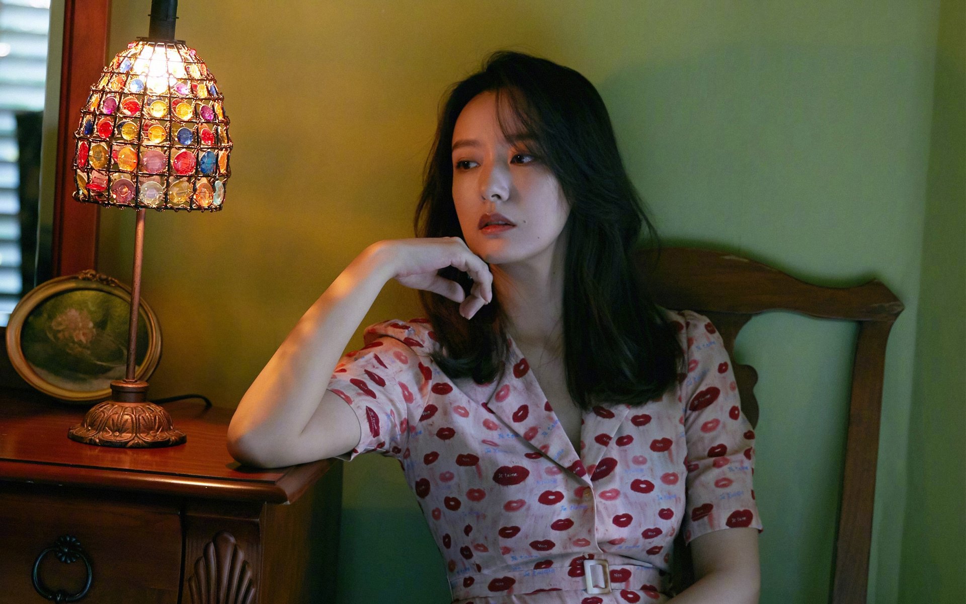 当计时器归零后，他接管了另一条赛道