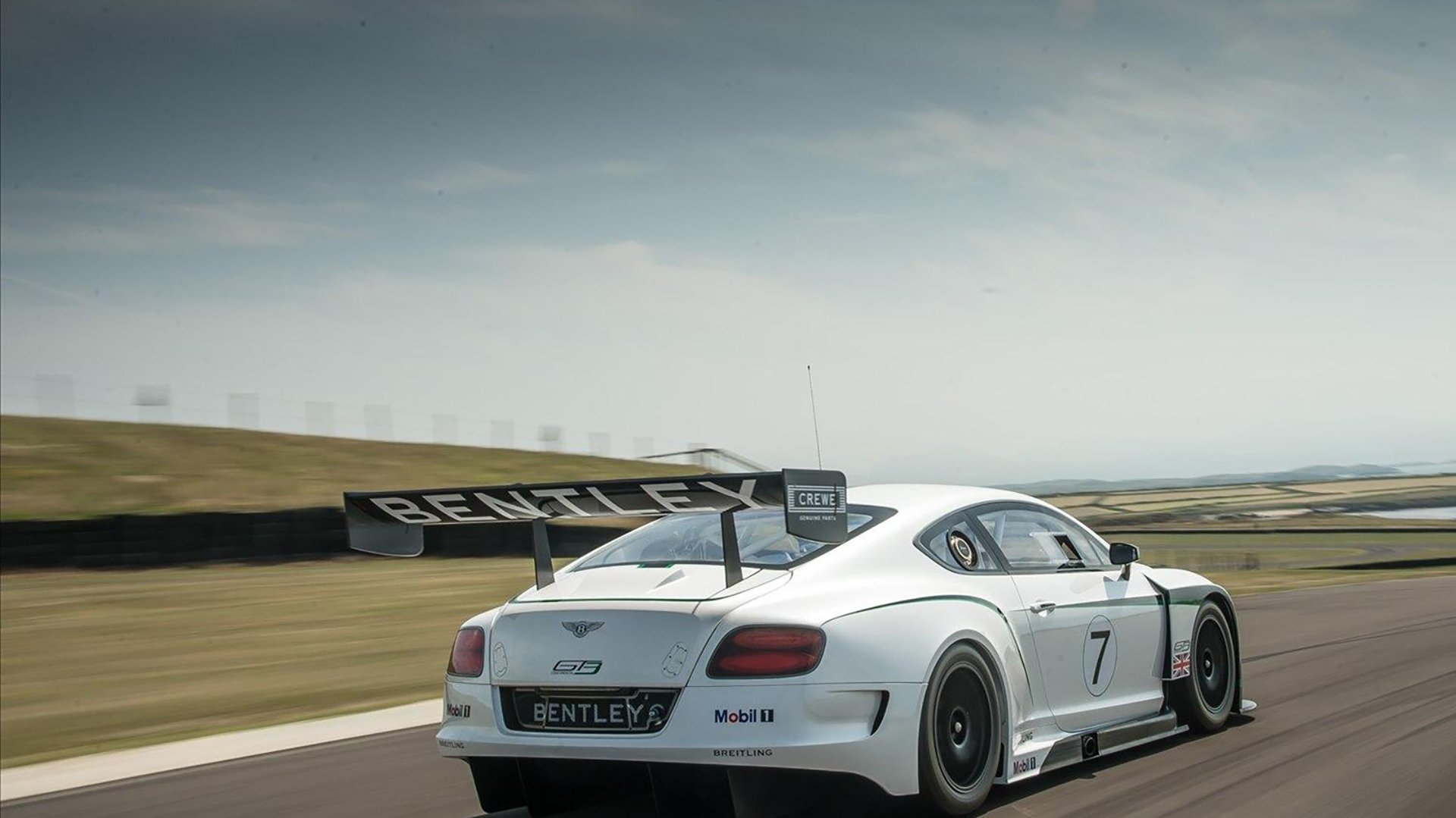 风暴横扫费城,孤胆破局—雷霆整体制霸与布克关键先生的终极诠释